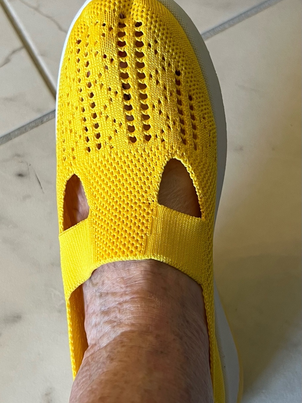 Women’s Slip-On Knit Flat in Yellow